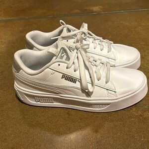 Puma Smash Leather Women’s Sneakers